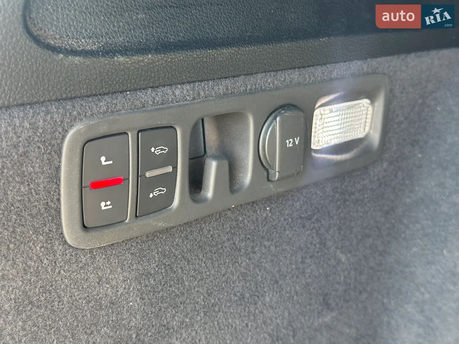 Audi Q7 2018 VIN WAUZZZ4M7JD052263 фото оголошення 6 з 22