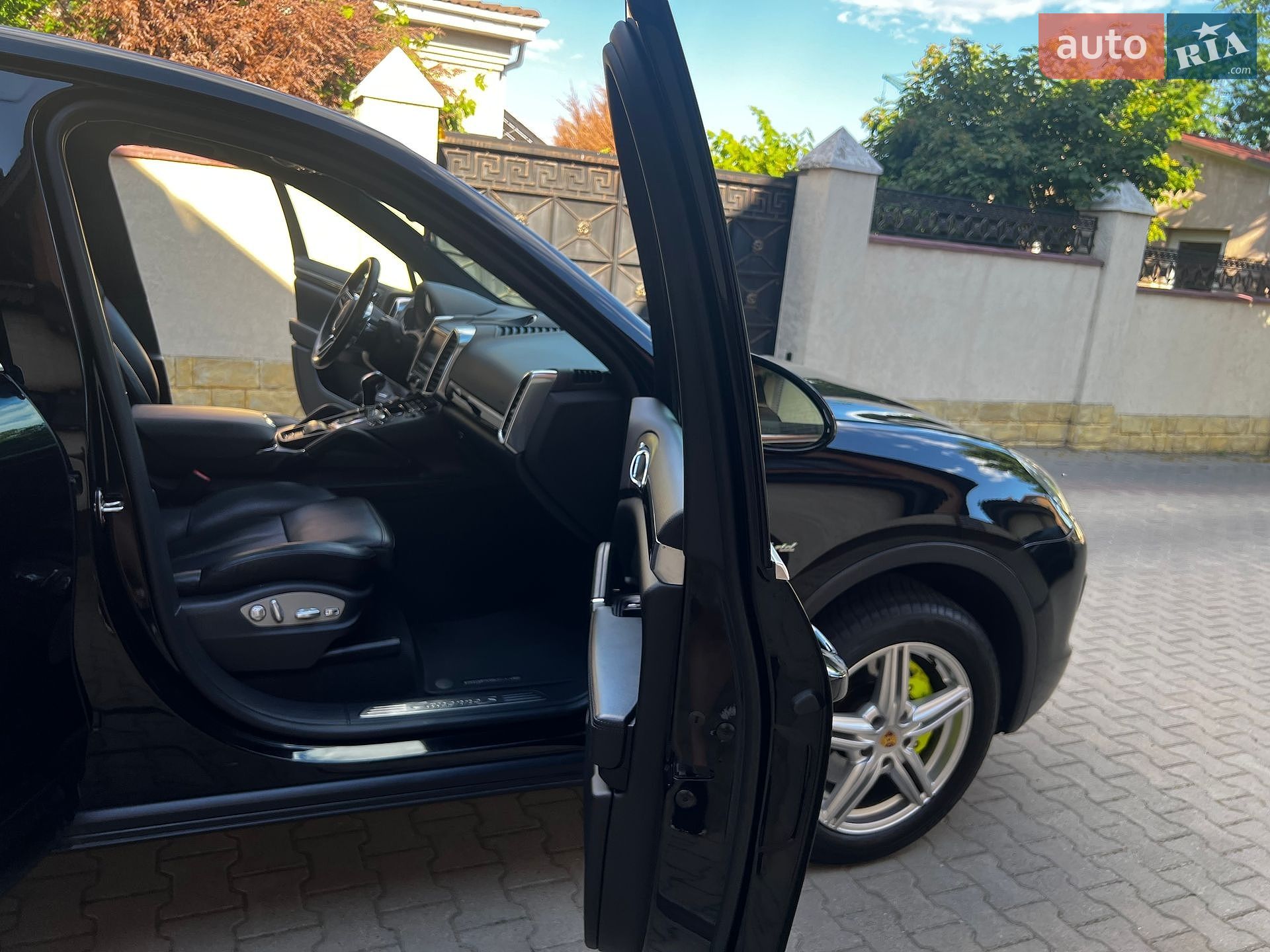 Porsche Cayenne 2015 VIN WP1AE2A20GLA59106 фото оголошення 17 з 31