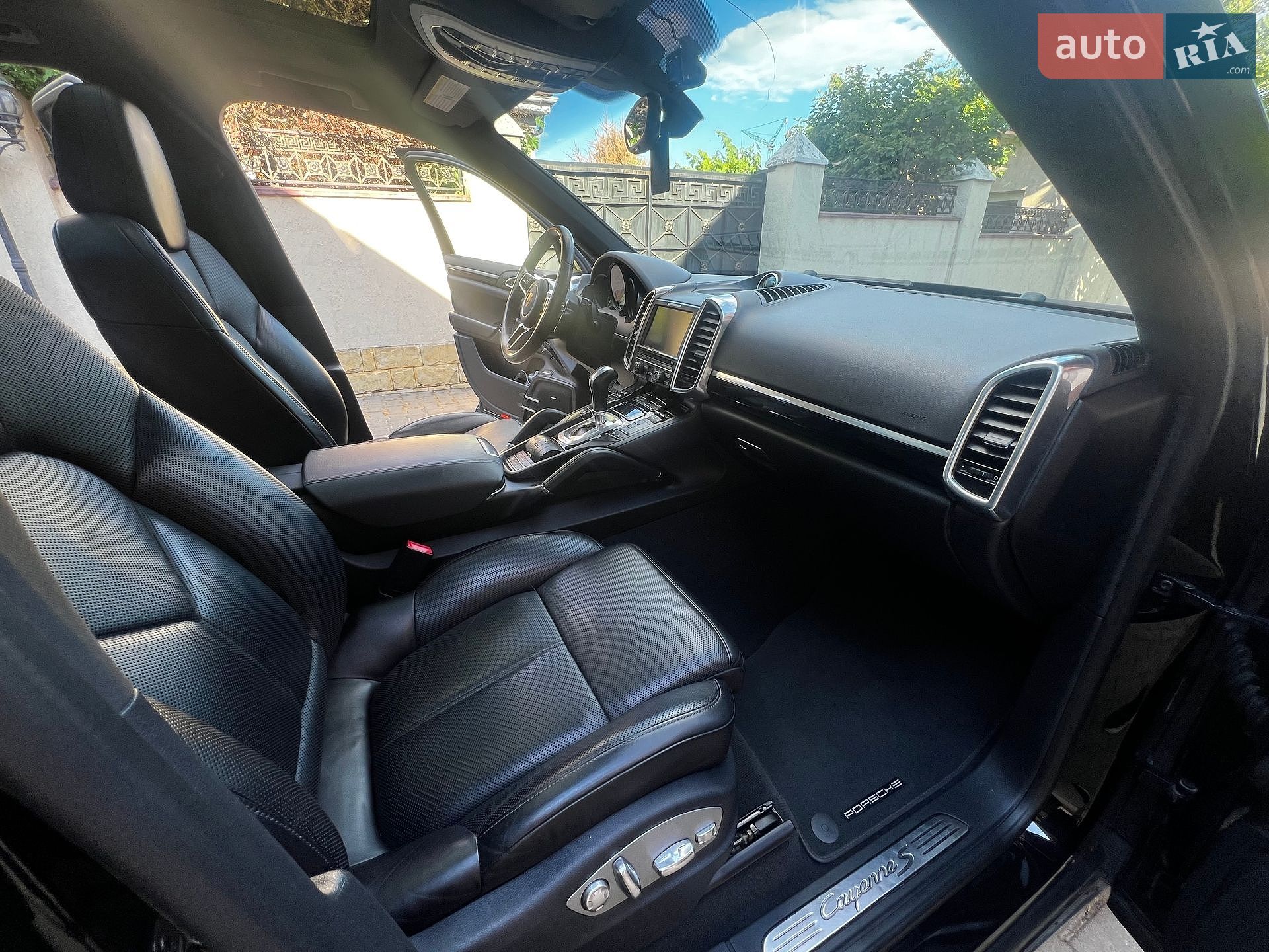 Porsche Cayenne 2015 VIN WP1AE2A20GLA59106 фото оголошення 18 з 31
