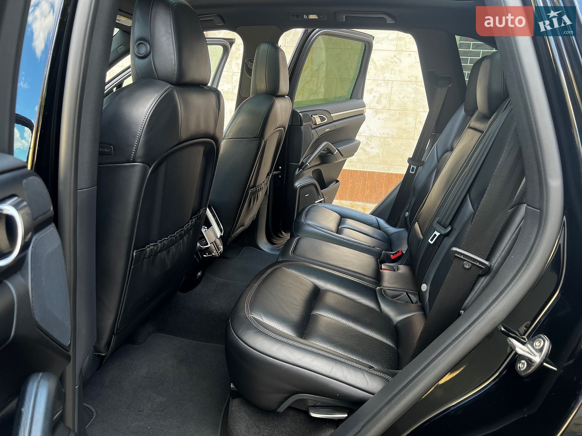 Porsche Cayenne 2015 VIN WP1AE2A20GLA59106 фото оголошення 25 з 31