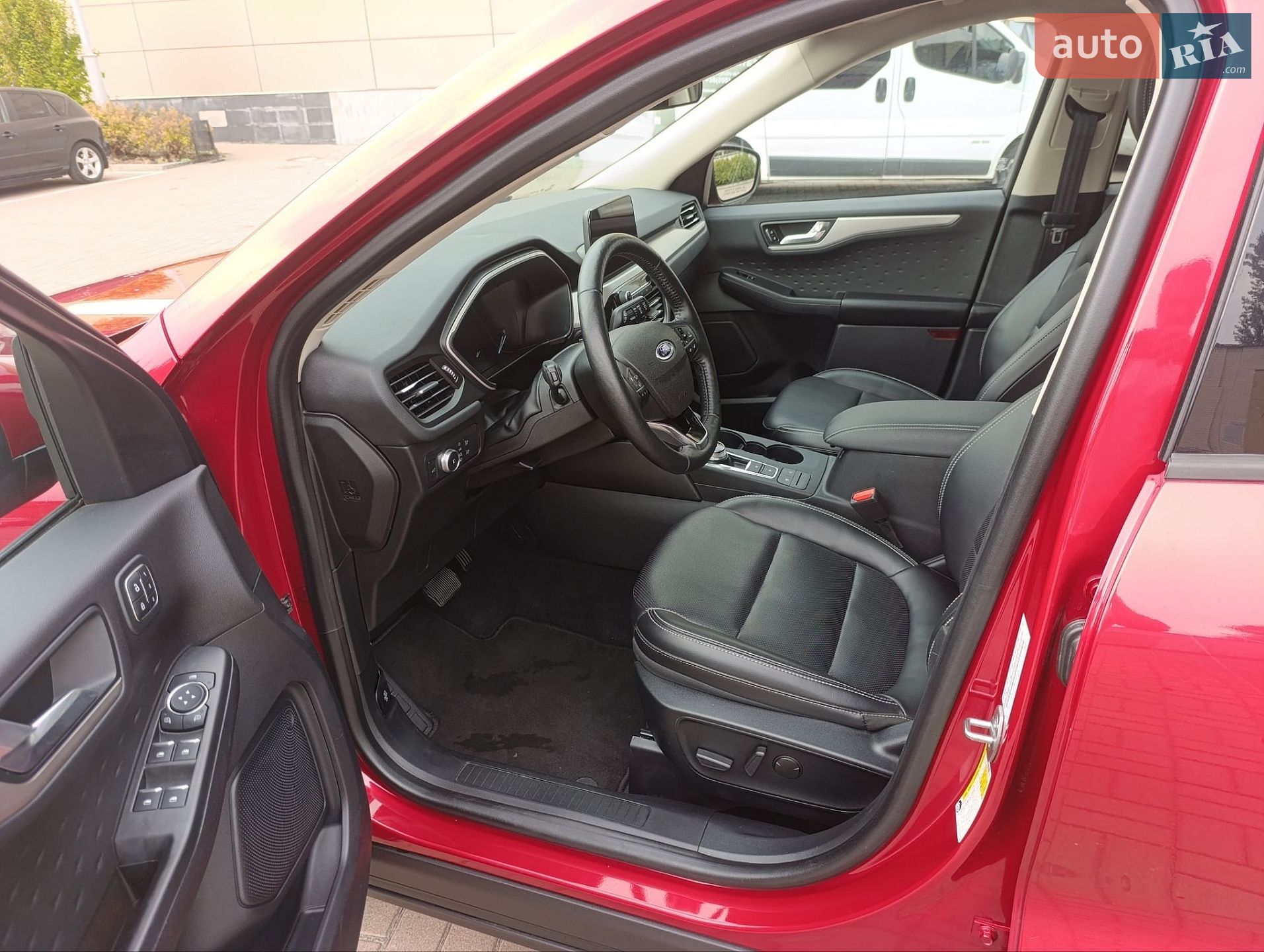 Ford Escape 2020 VIN 1FMCU0H60LUC22461 фото оголошення 10 з 35