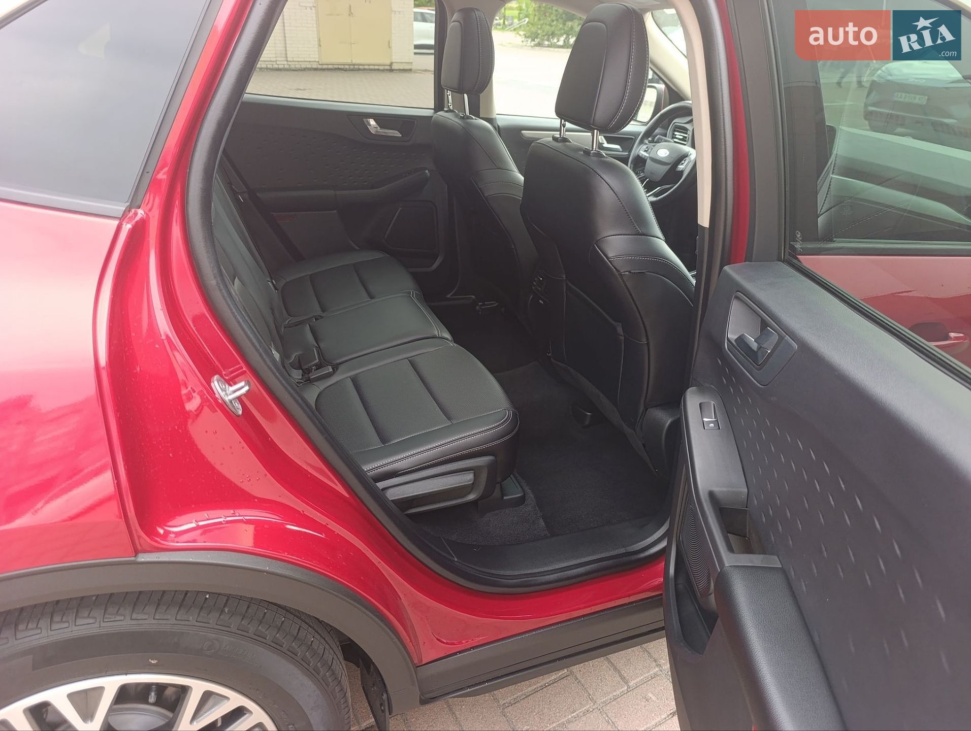 Ford Escape 2020 VIN 1FMCU0H60LUC22461 фото оголошення 12 з 35
