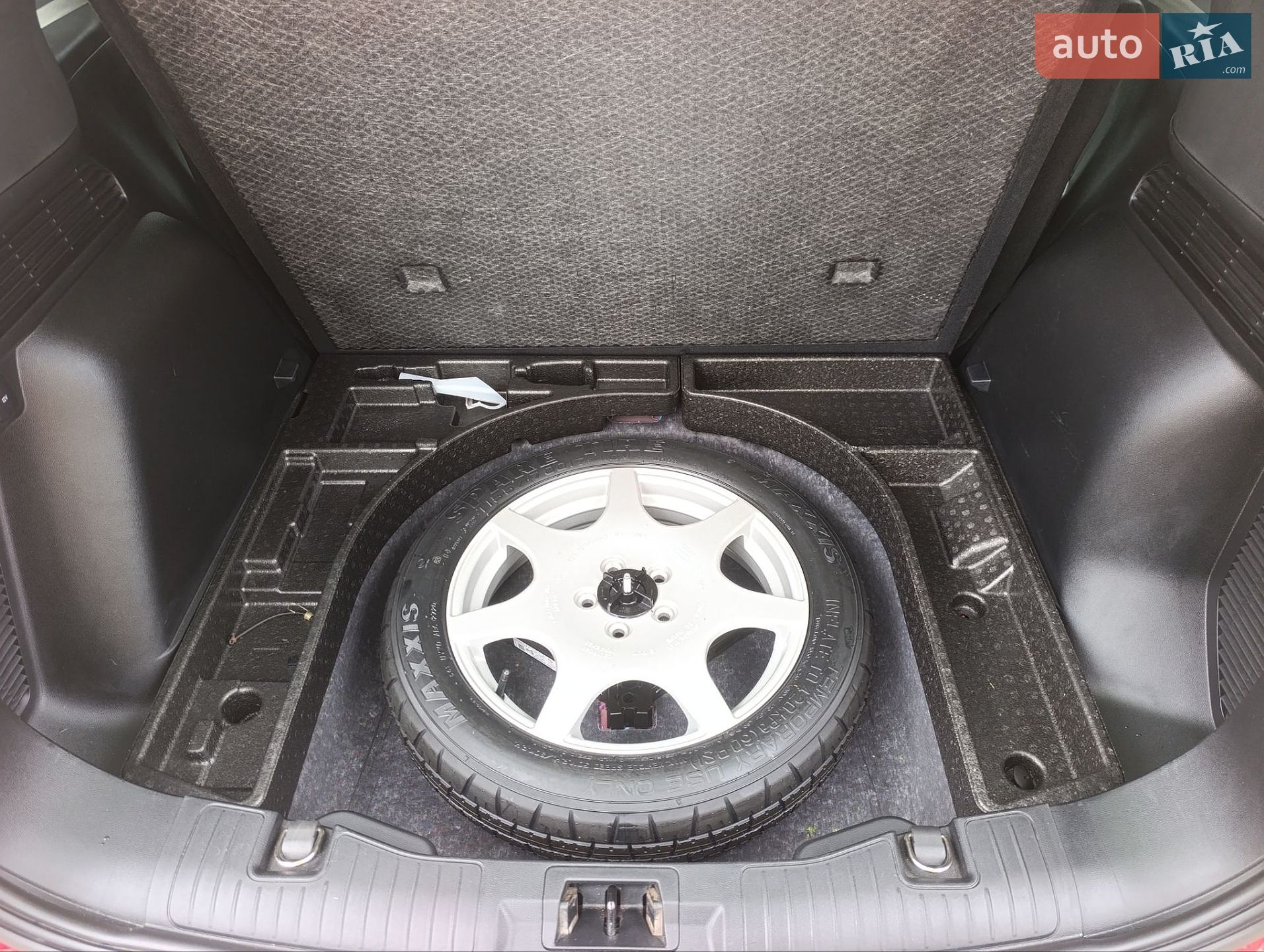 Ford Escape 2020 VIN 1FMCU0H60LUC22461 фото оголошення 32 з 35