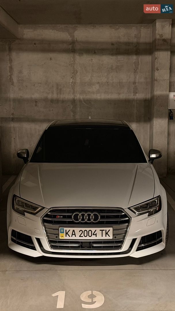 Audi S3 2016 VIN WAUB1GFFXH1012816 фото оголошення 2 з 42
