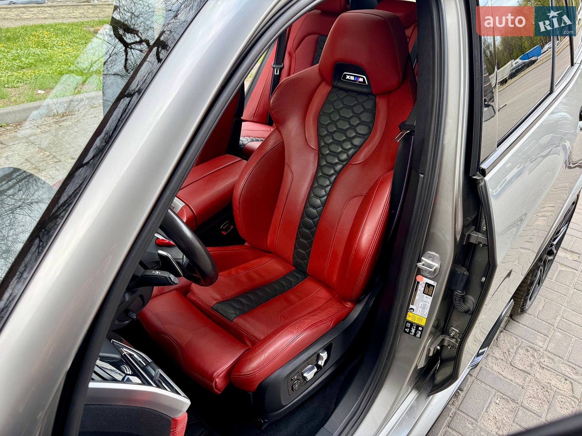 BMW X5 M 2021 VIN 5YMJU0C03M9G37982 фото оголошення 25 з 50
