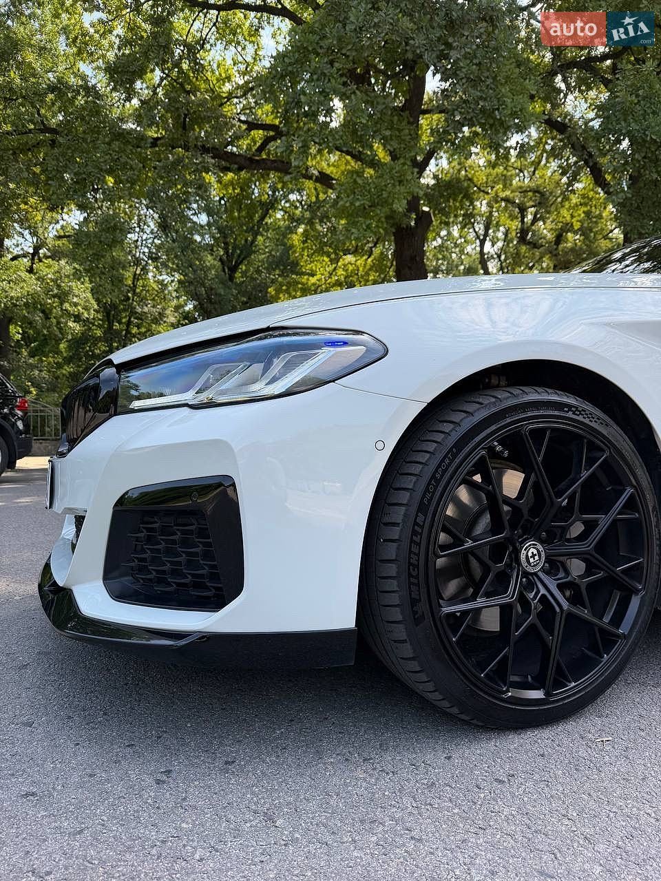 BMW 5 Series 2018 VIN WBAJE7C52KWW07553 фото оголошення 6 з 56