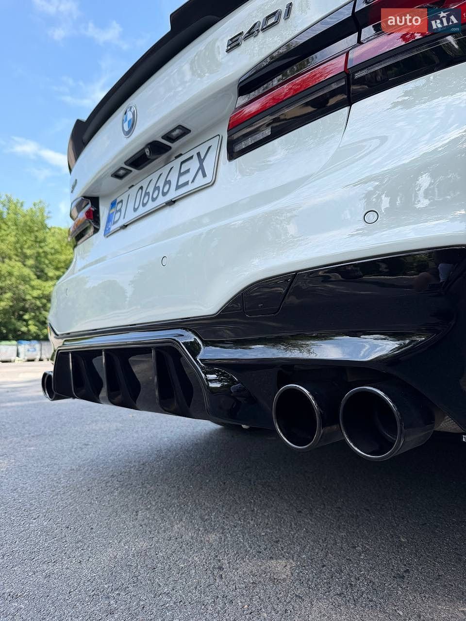 BMW 5 Series 2018 VIN WBAJE7C52KWW07553 фото оголошення 23 з 56