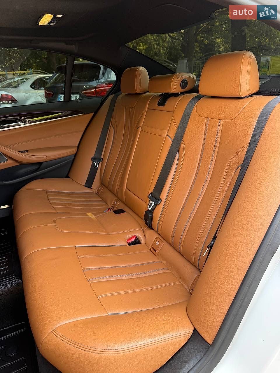 BMW 5 Series 2018 VIN WBAJE7C52KWW07553 фото оголошення 40 з 56