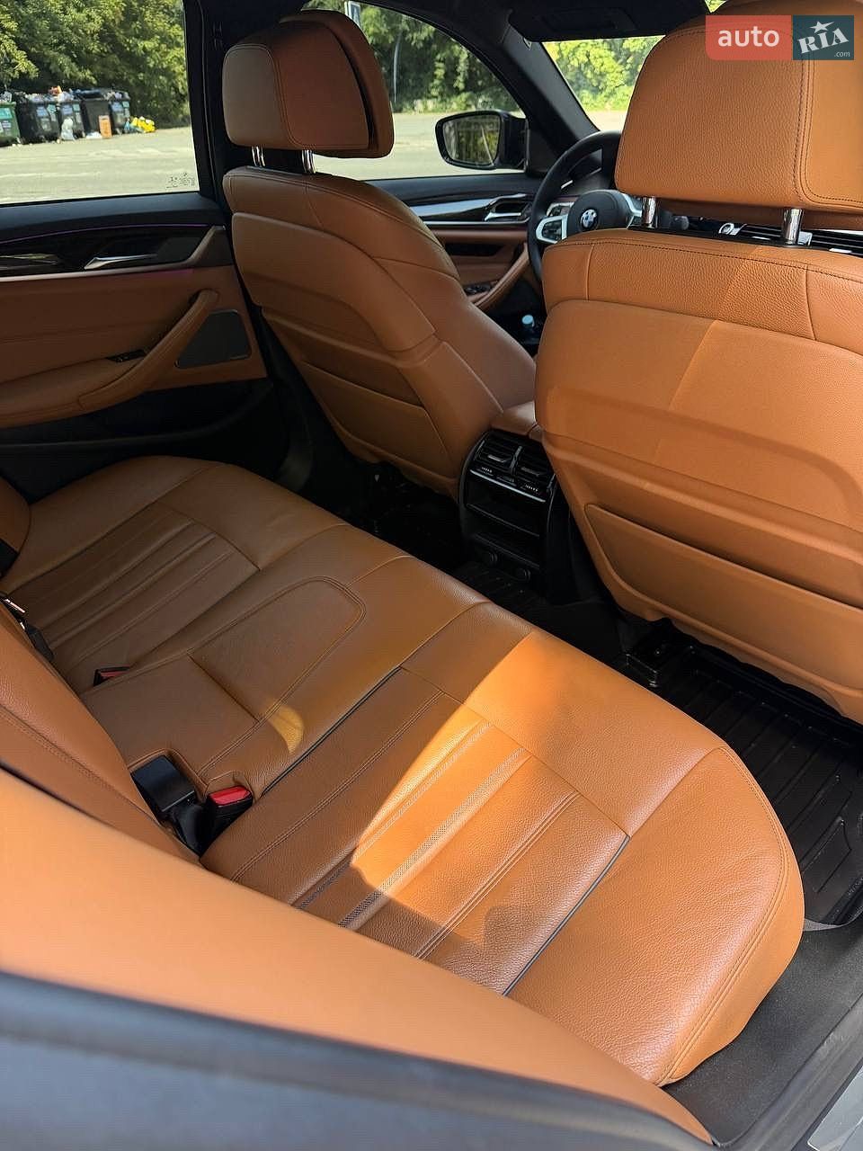 BMW 5 Series 2018 VIN WBAJE7C52KWW07553 фото оголошення 41 з 56