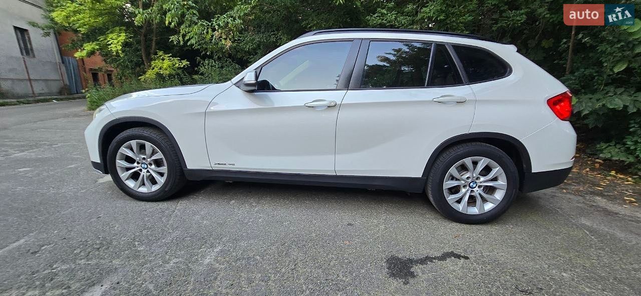 BMW X1 2013 VIN WBAVL1C51DVR92178 фото оголошення 10 з 32