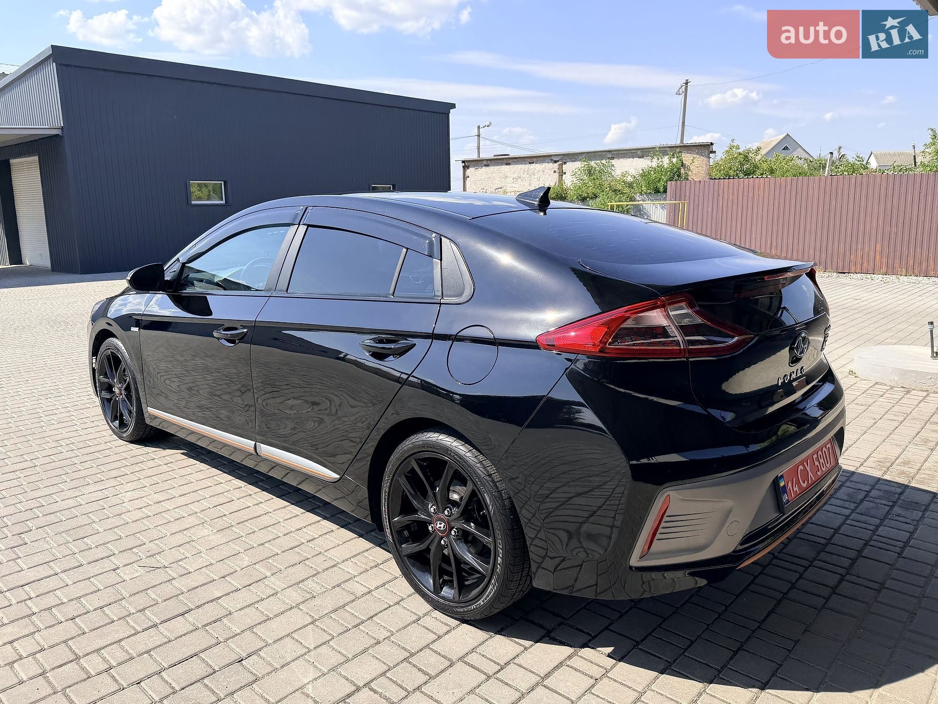 Hyundai Ioniq 2017 VIN KMHC85LH4HU011412 фото оголошення 6 з 67