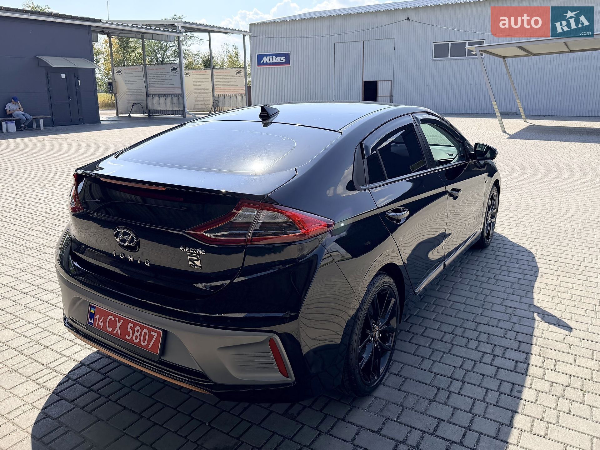 Hyundai Ioniq 2017 VIN KMHC85LH4HU011412 фото оголошення 9 з 67
