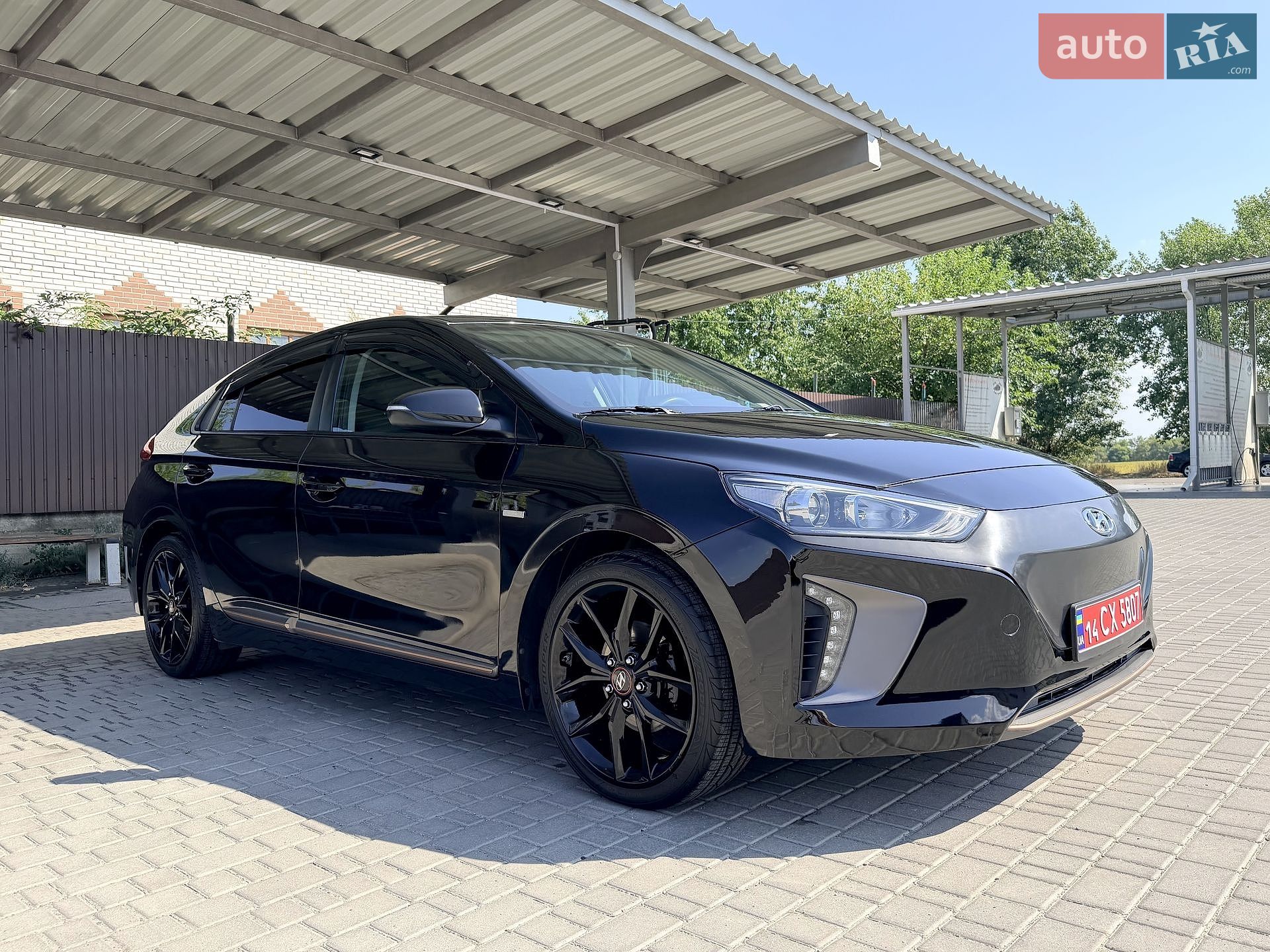 Hyundai Ioniq 2017 VIN KMHC85LH4HU011412 фото оголошення 14 з 67