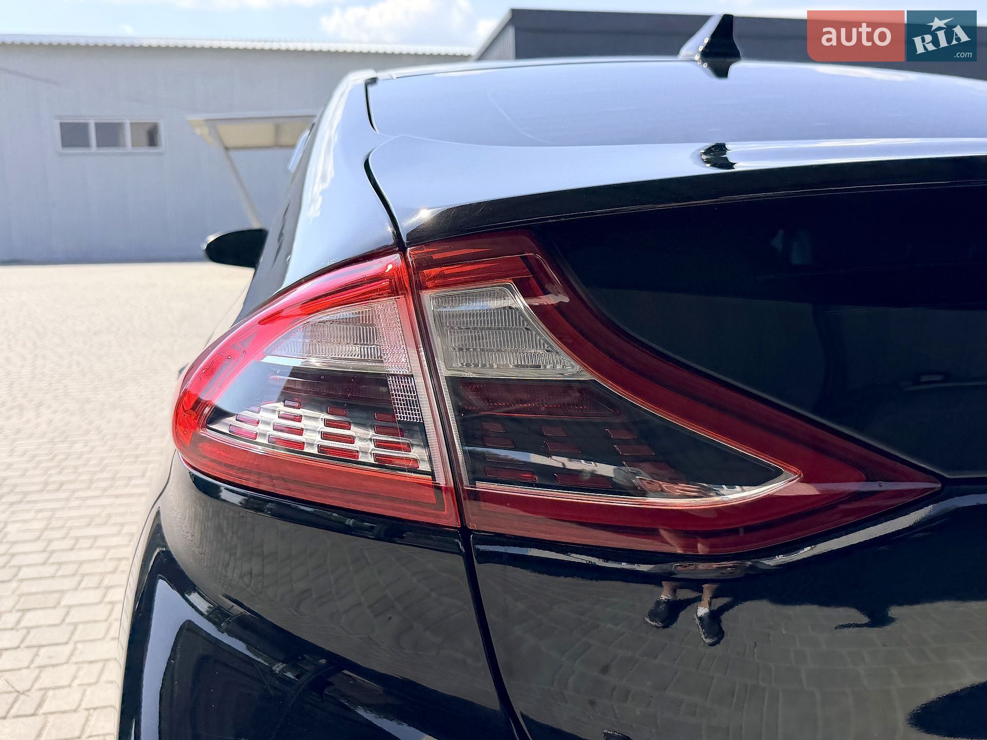 Hyundai Ioniq 2017 VIN KMHC85LH4HU011412 фото оголошення 19 з 67