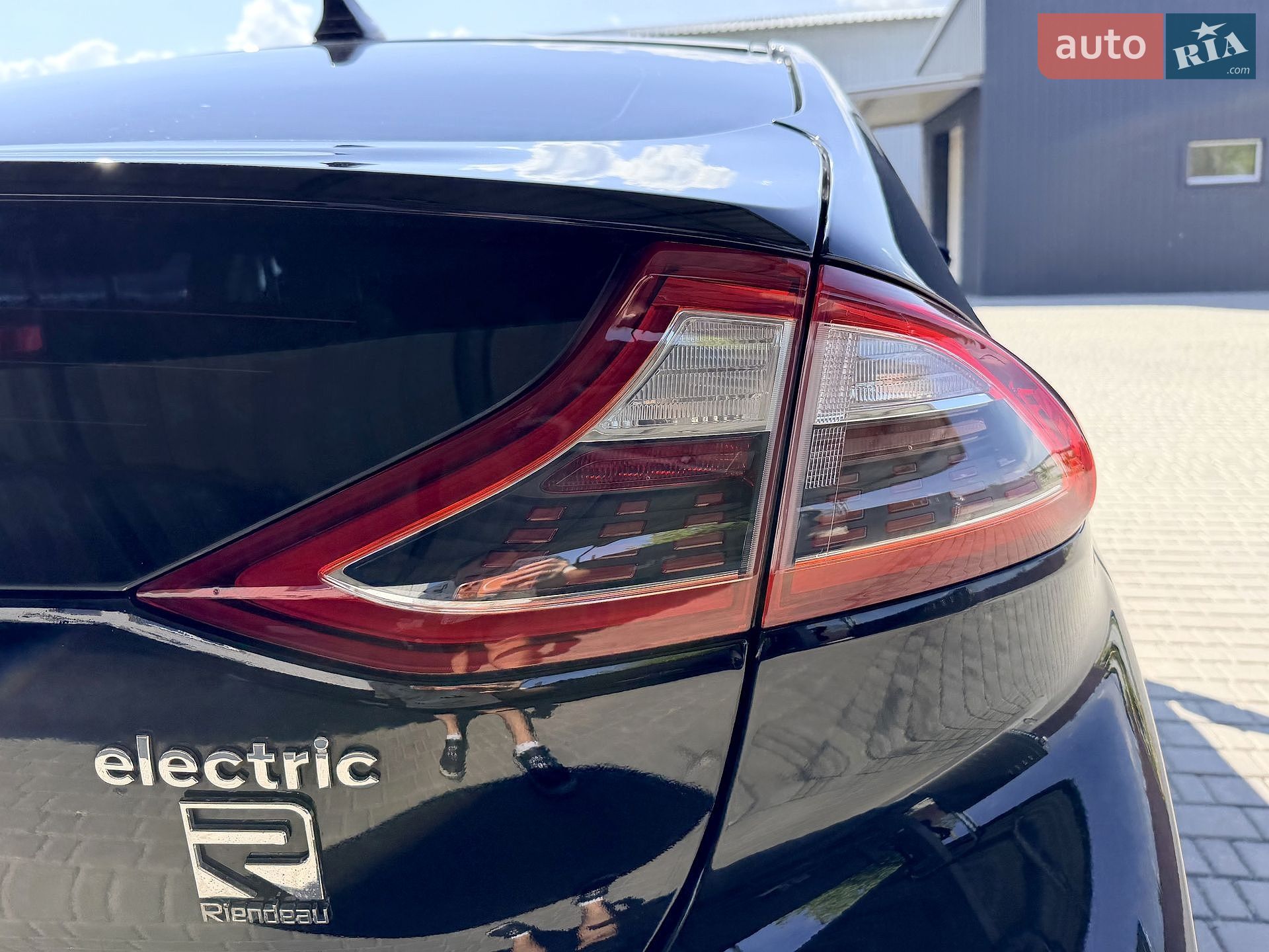 Hyundai Ioniq 2017 VIN KMHC85LH4HU011412 фото оголошення 20 з 67