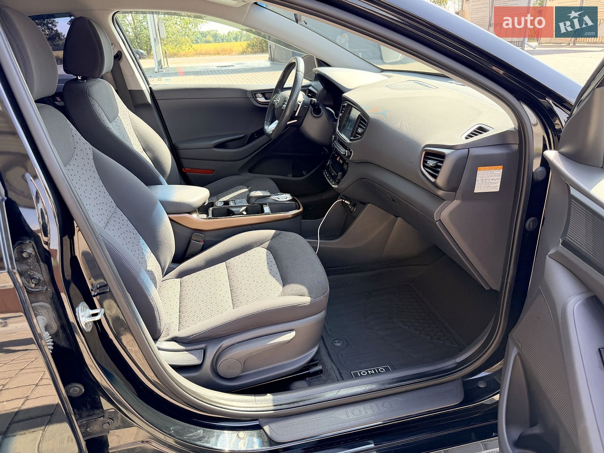 Hyundai Ioniq 2017 VIN KMHC85LH4HU011412 фото оголошення 56 з 67