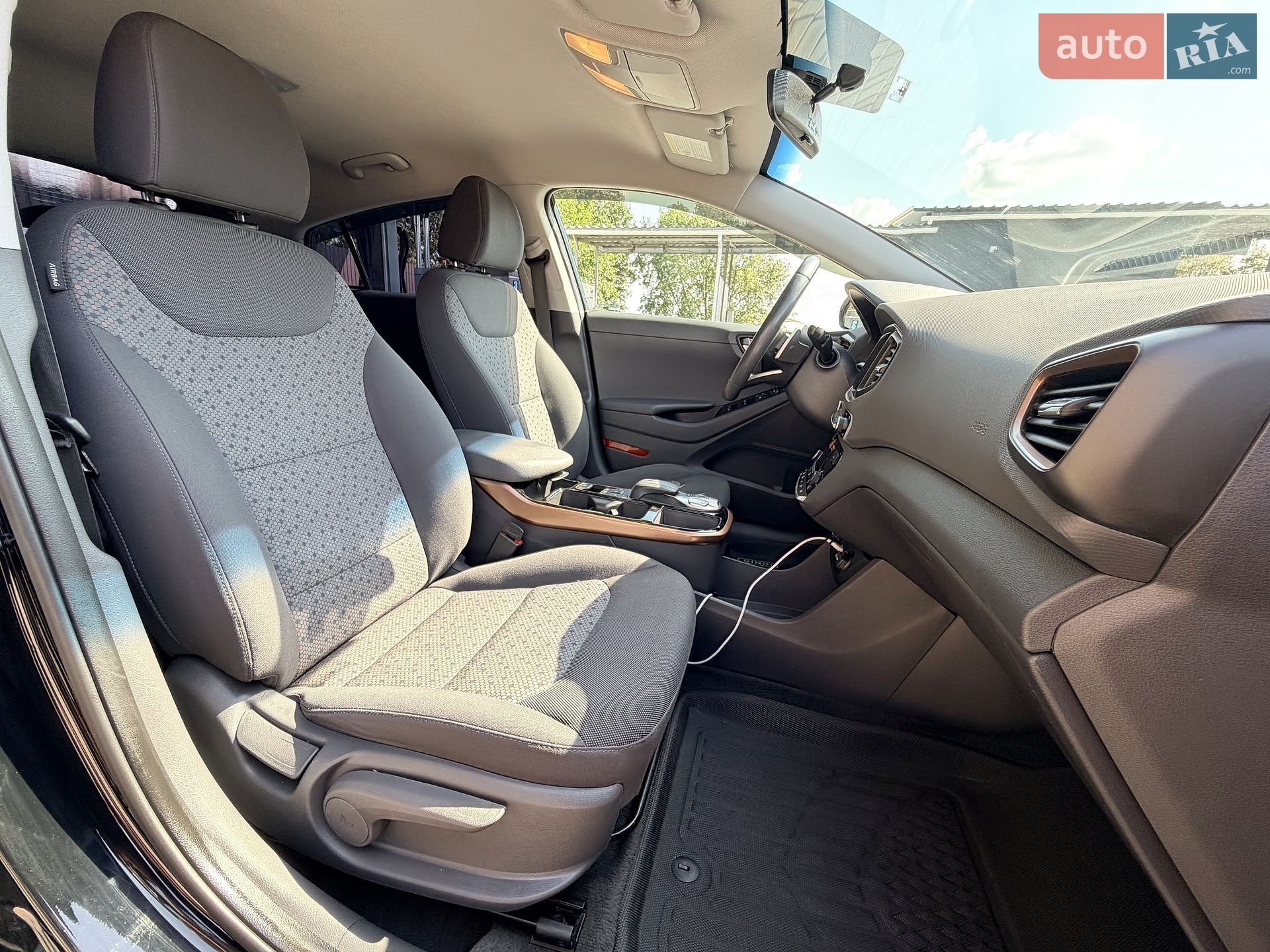 Hyundai Ioniq 2017 VIN KMHC85LH4HU011412 фото оголошення 58 з 67