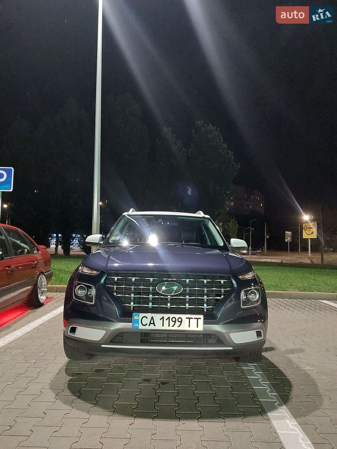 Hyundai Venue 2021 VIN KMHRC8A39MU098879 фото оголошення 2 з 16