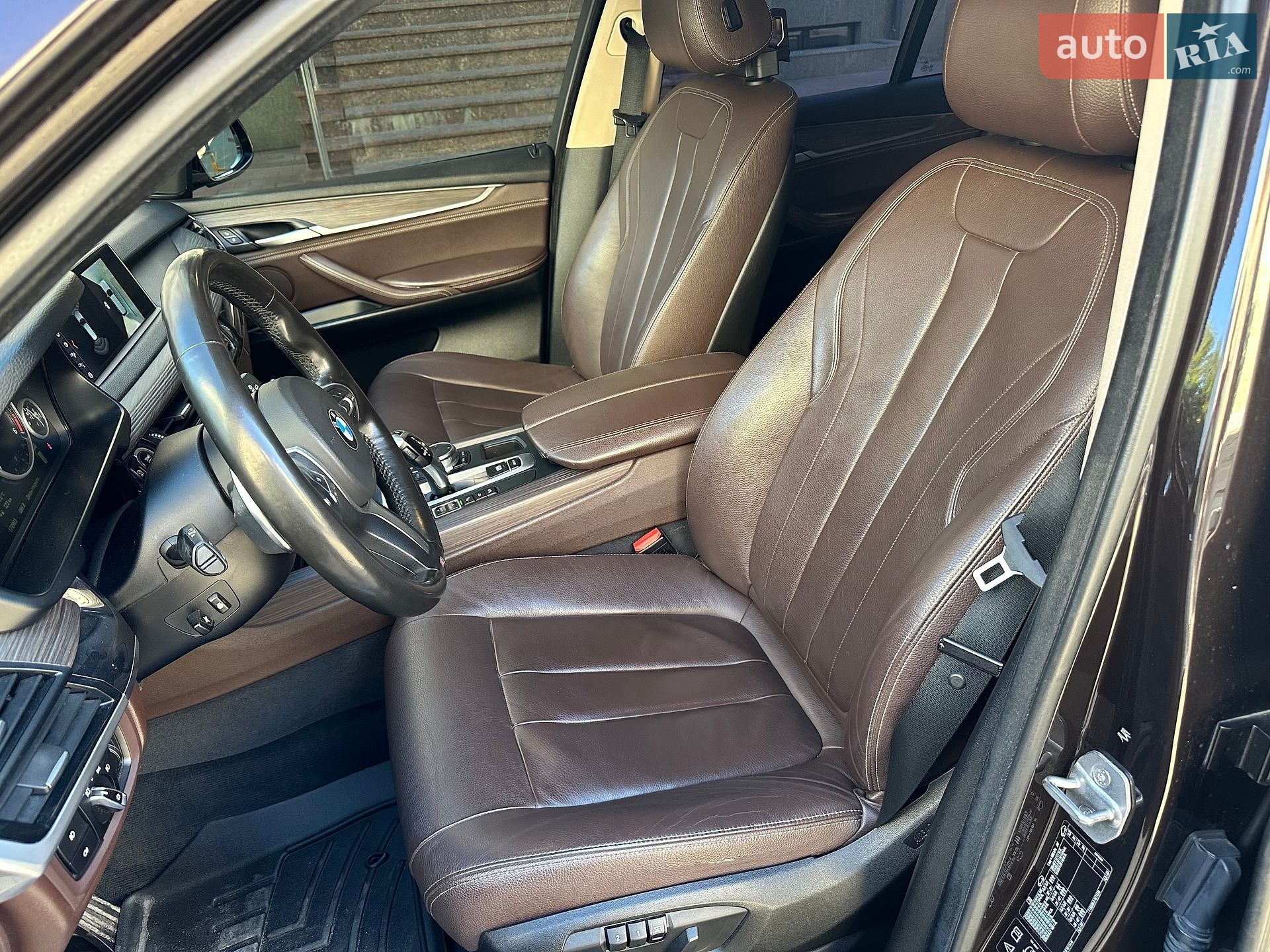 BMW X5 2015 VIN WBALS010000S32570 фото оголошення 10 з 22