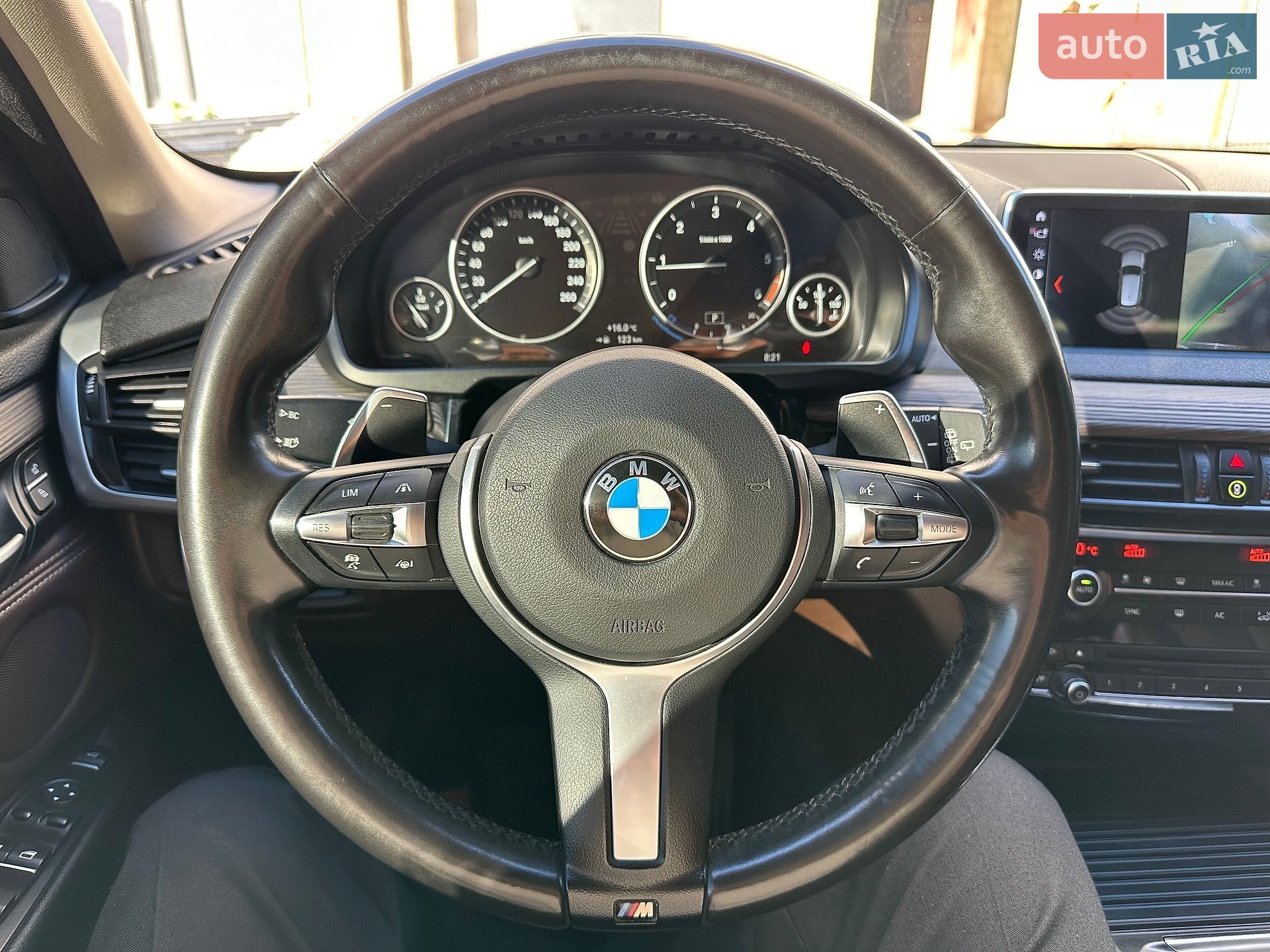 BMW X5 2015 VIN WBALS010000S32570 фото оголошення 18 з 22