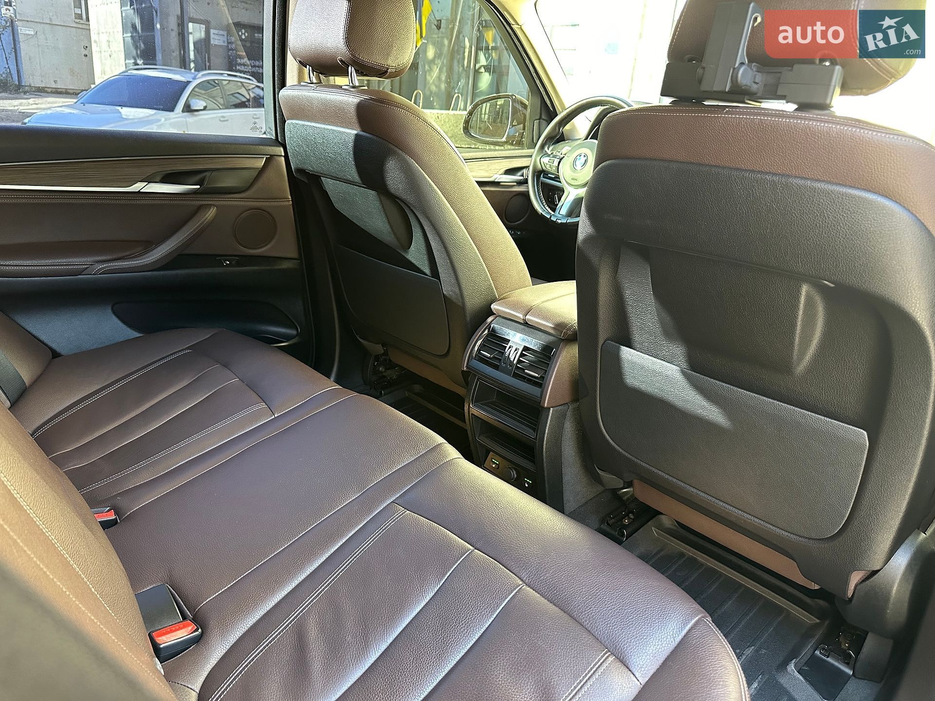BMW X5 2015 VIN WBALS010000S32570 фото оголошення 20 з 22