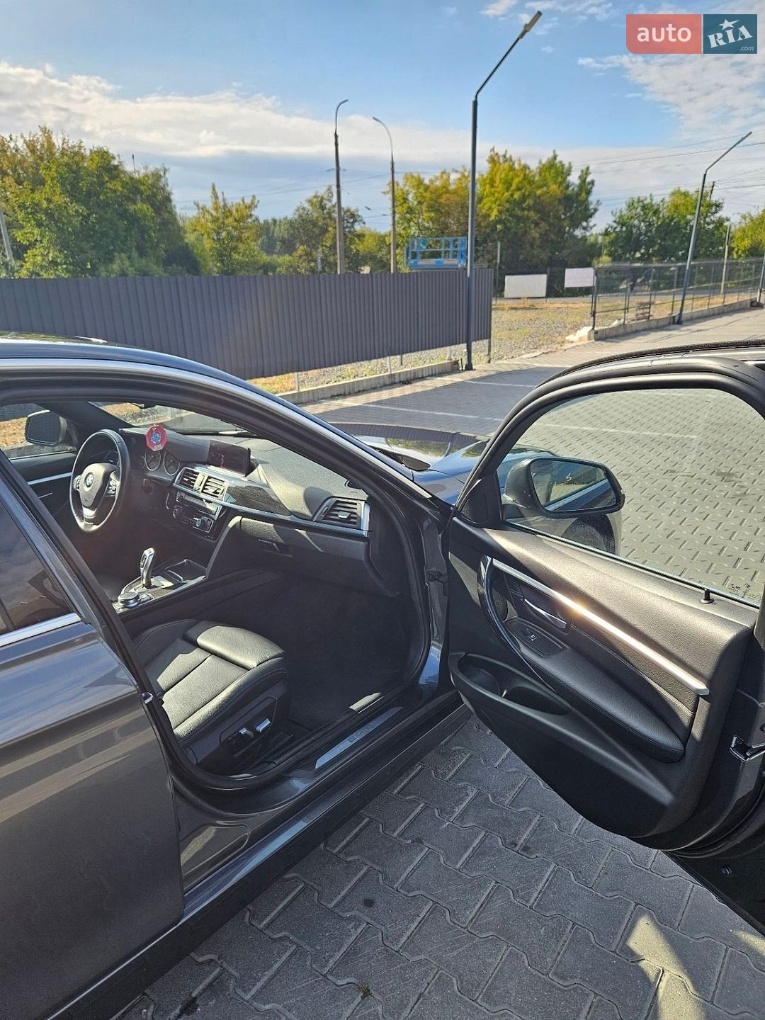 BMW 3 Series 2018 VIN WBA8E1C59JA756355 фото оголошення 24 з 27