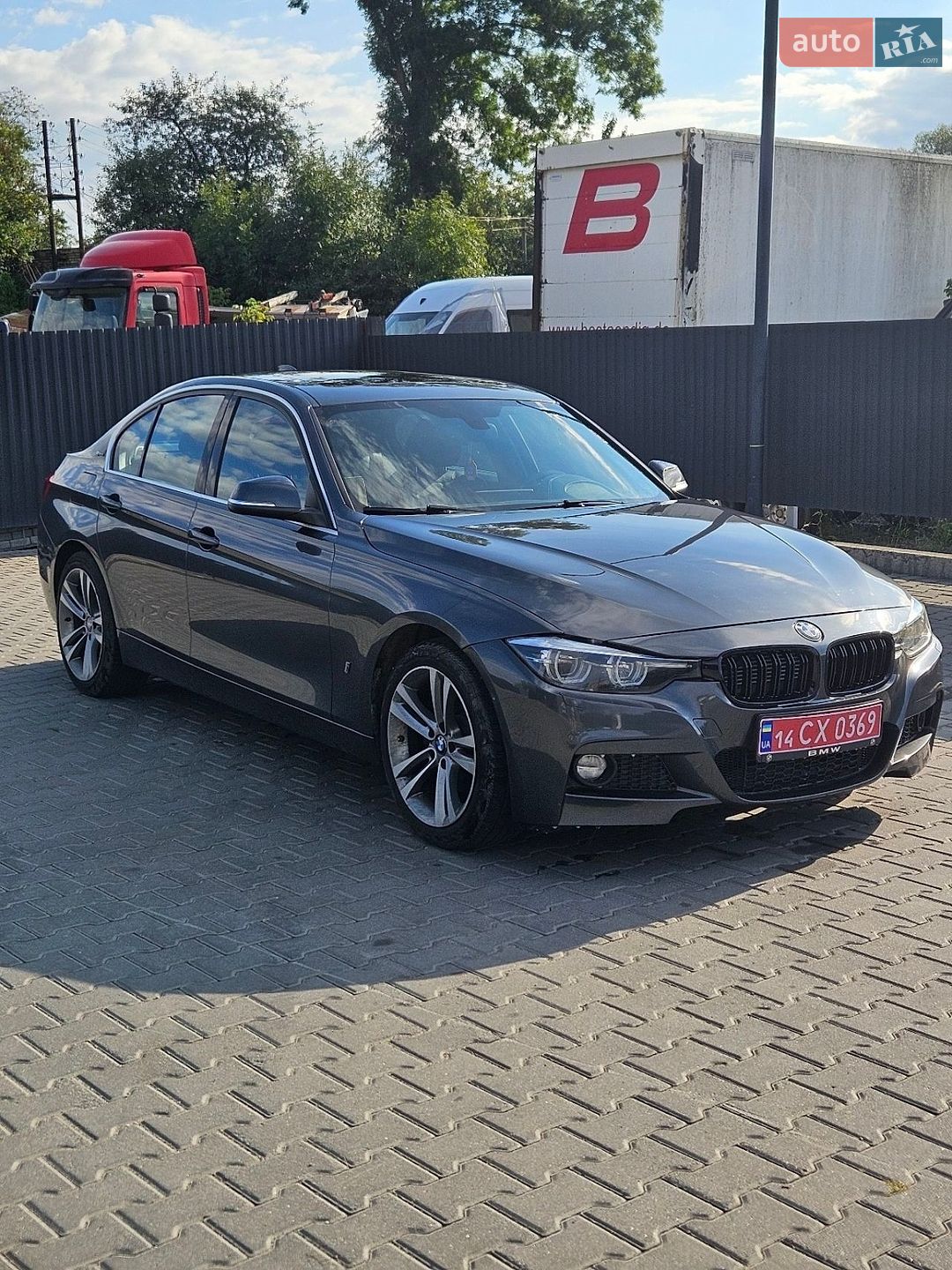 BMW 3 Series 2018 VIN WBA8E1C59JA756355 фото оголошення 18 з 27