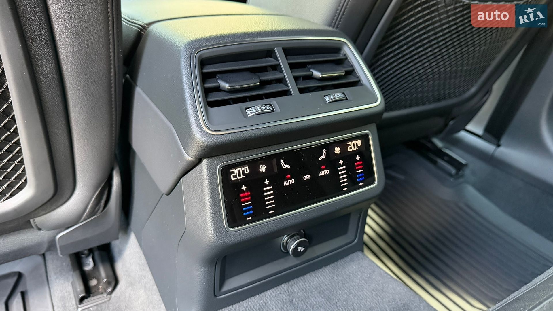 Audi S6 2022 VIN WAUZZZF27NN016634 фото оголошення 16 з 21