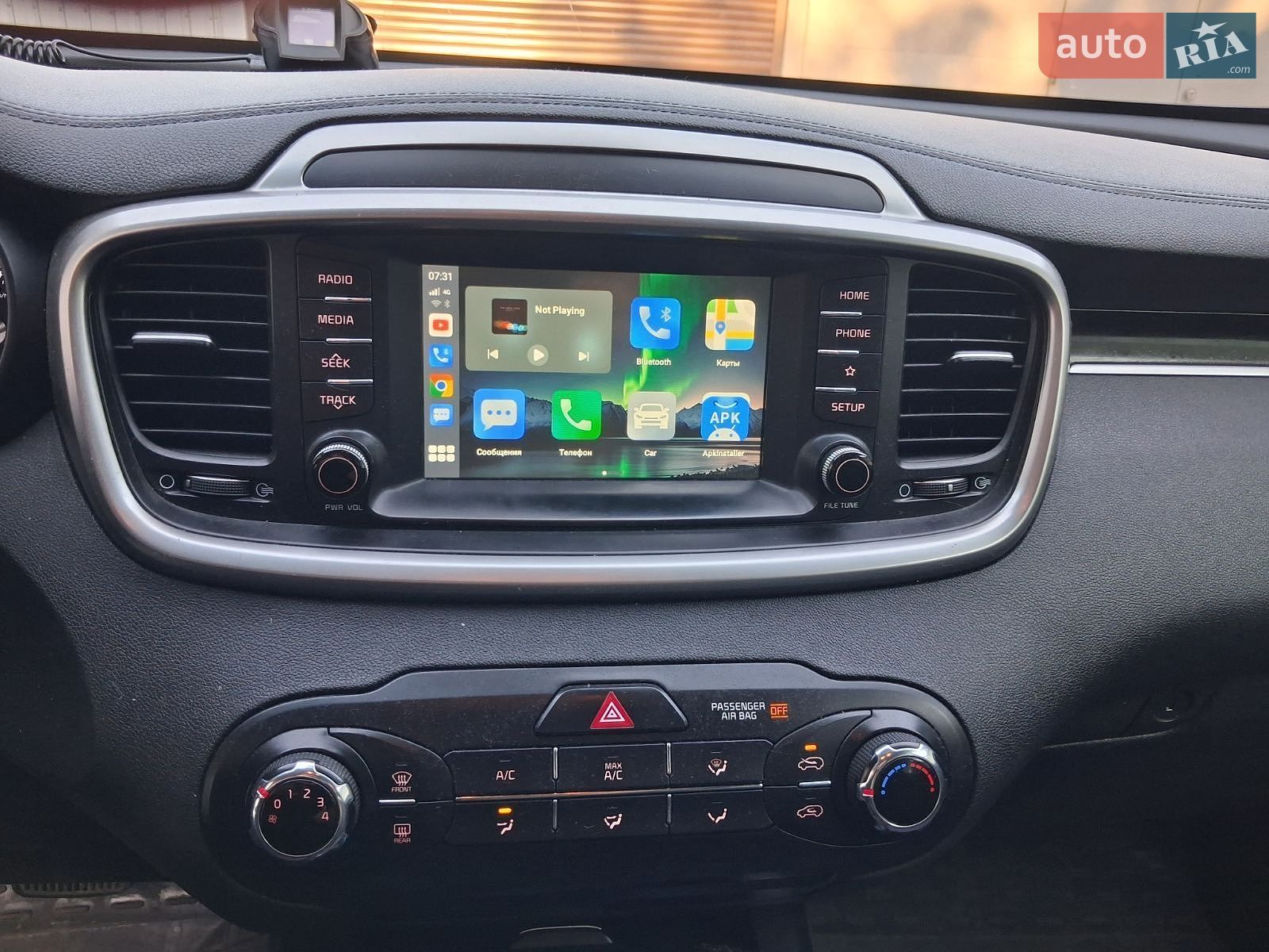 Kia Sorento 2018 VIN 5XYPG4A36KG551802 фото оголошення 12 з 16