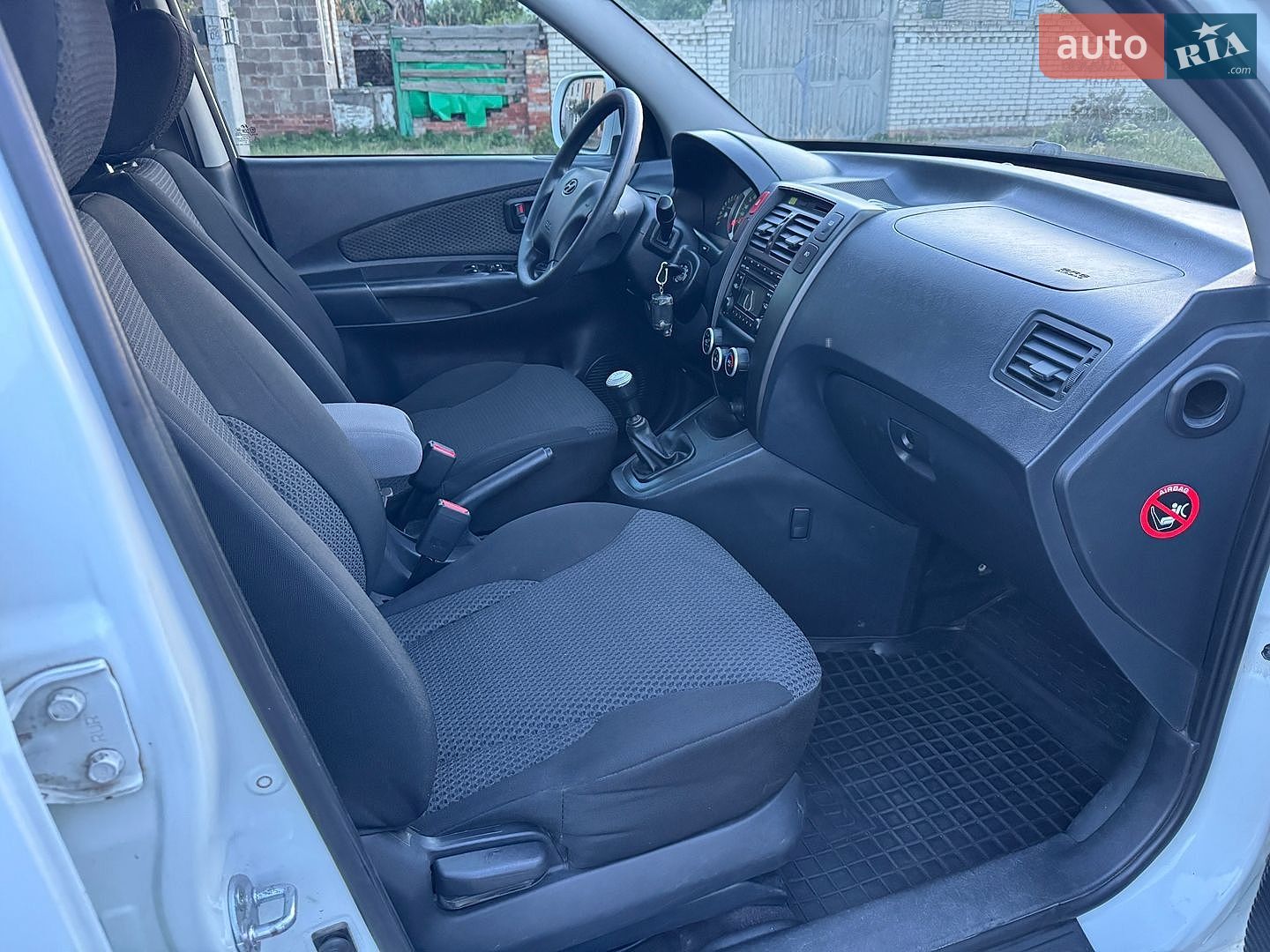 Hyundai Tucson 2013 VIN Y6LJM81BPEL212220 фото оголошення 10 з 20