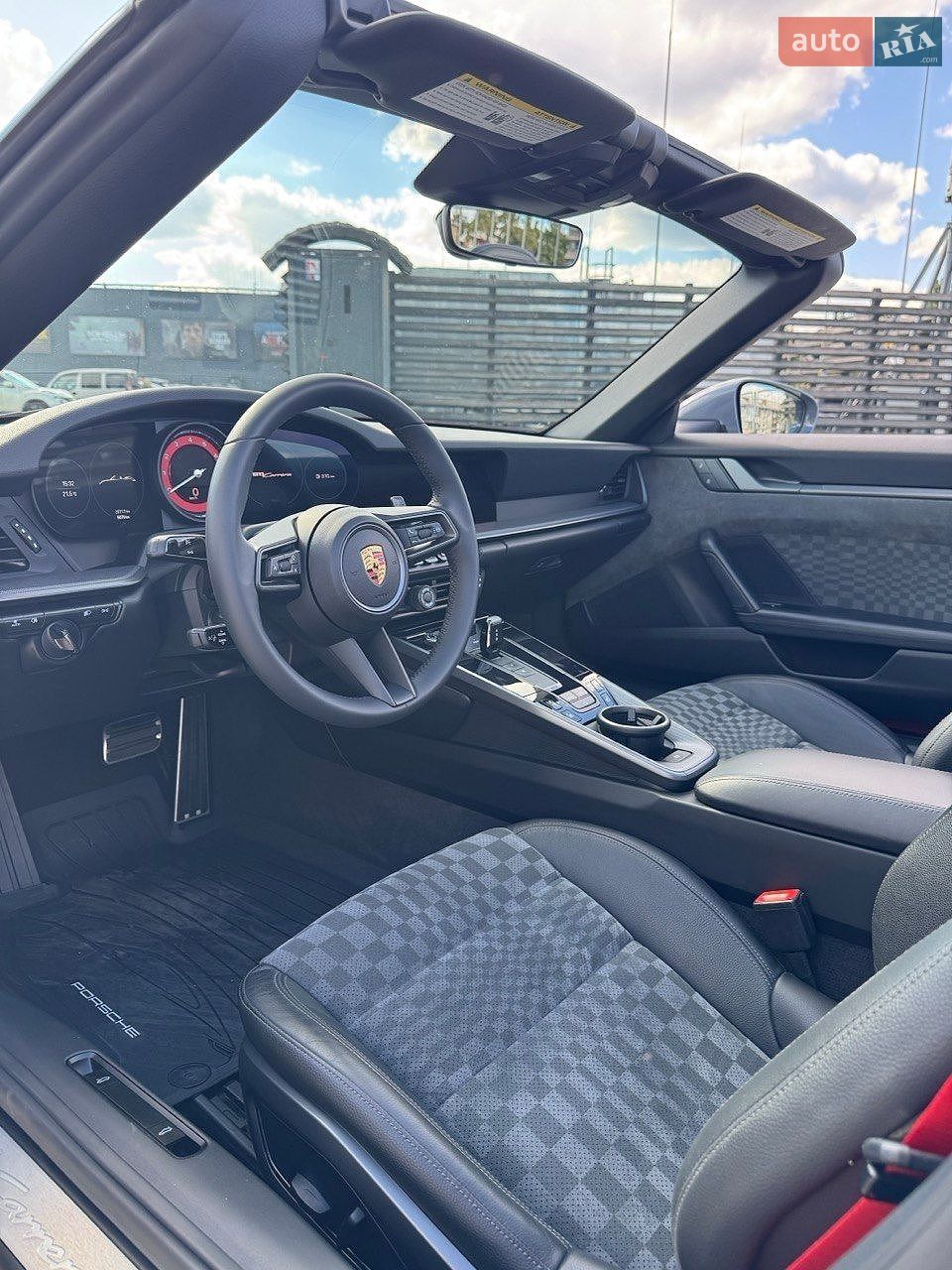 Porsche 911 2024 VIN WP0CA2A98RS238215 фото оголошення 15 з 21