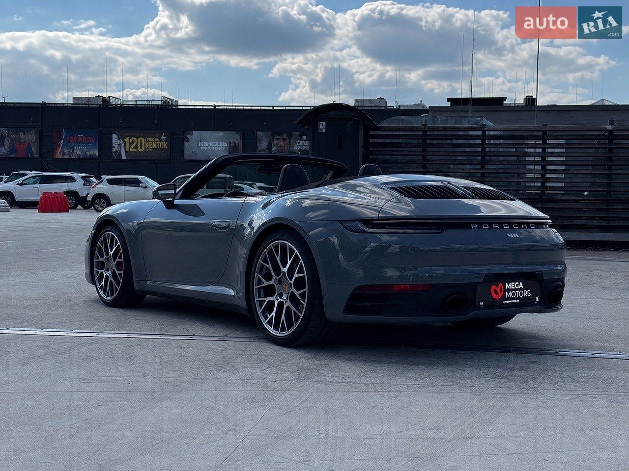 Porsche 911 2024 VIN WP0CA2A98RS238215 фото оголошення 7 з 21