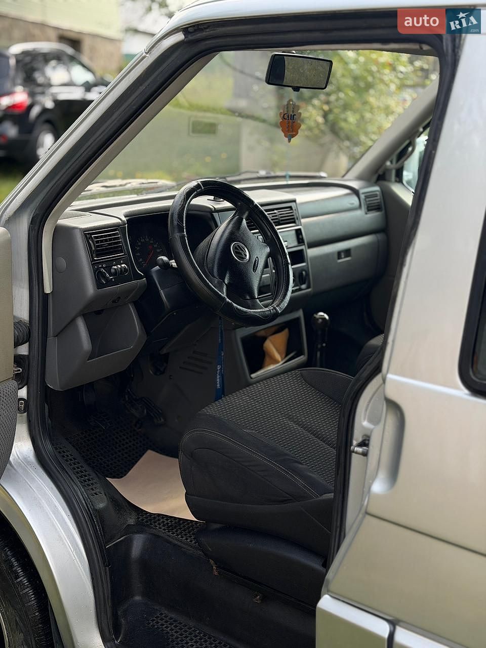 Volkswagen Transporter 2003 VIN WV1ZZZ70Z3H139851 фото оголошення 6 з 52