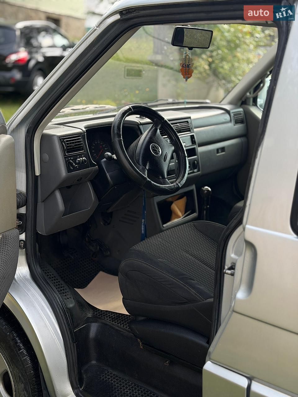 Volkswagen Transporter 2003 VIN WV1ZZZ70Z3H139851 фото оголошення 9 з 52