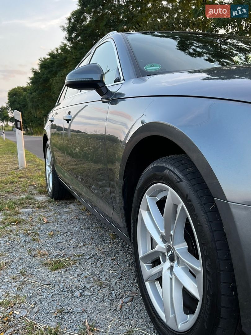 Audi A4 2016 VIN WAUZZZF41GA065873 фото оголошення 13 з 39