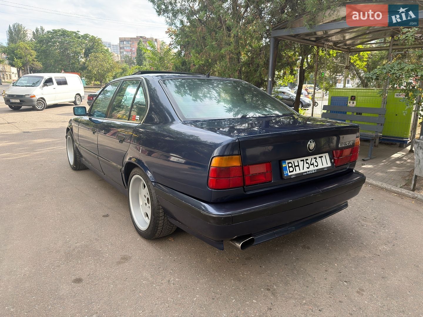 BMW 5 Series 1993 VIN WBAHB510X0GG28499 фото оголошення 4 з 16