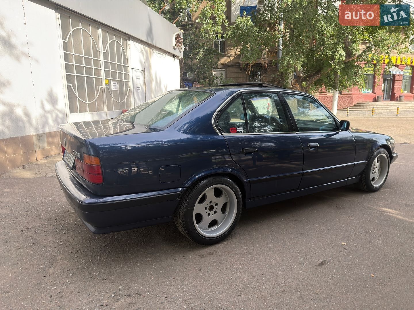 BMW 5 Series 1993 VIN WBAHB510X0GG28499 фото оголошення 5 з 16