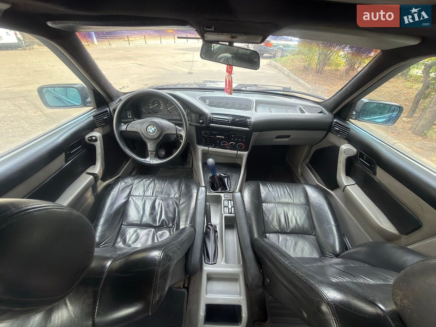 BMW 5 Series 1993 VIN WBAHB510X0GG28499 фото оголошення 11 з 16
