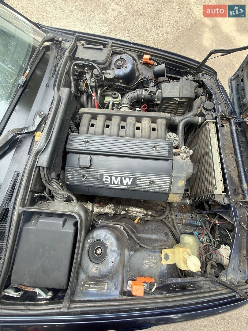 BMW 5 Series 1993 VIN WBAHB510X0GG28499 фото оголошення 14 з 16