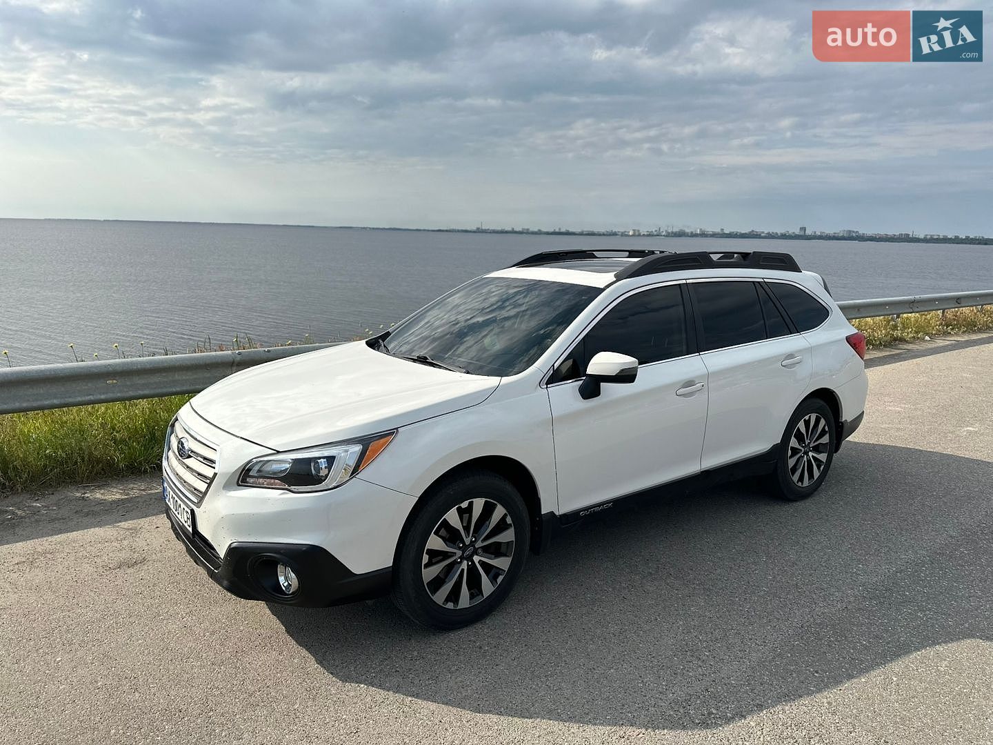 Subaru Outback 2017 VIN 4S4BSANCXH3404179 фото оголошення 10 з 32