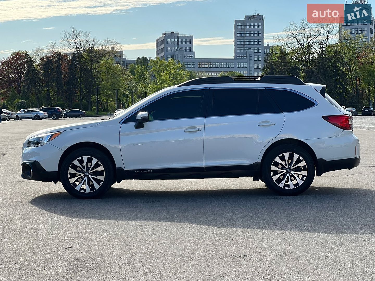 Subaru Outback 2017 VIN 4S4BSANCXH3404179 фото оголошення 18 з 32
