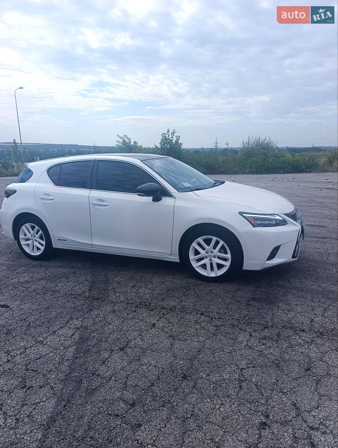 Lexus CT 2017 VIN JTHKD5BHXH2299038 фото оголошення 6 з 22