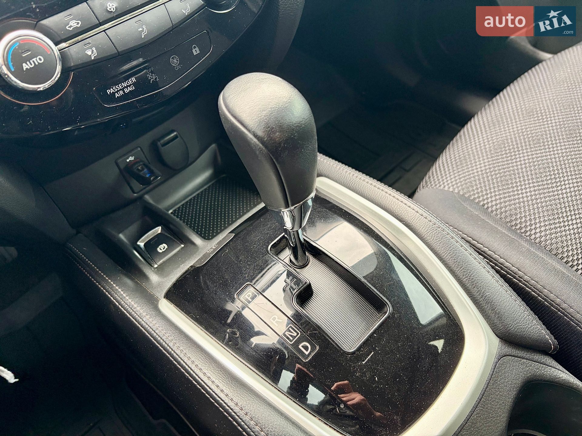 Nissan Qashqai 2016 VIN SJNFBNJ11U1897970 фото оголошення 13 з 22