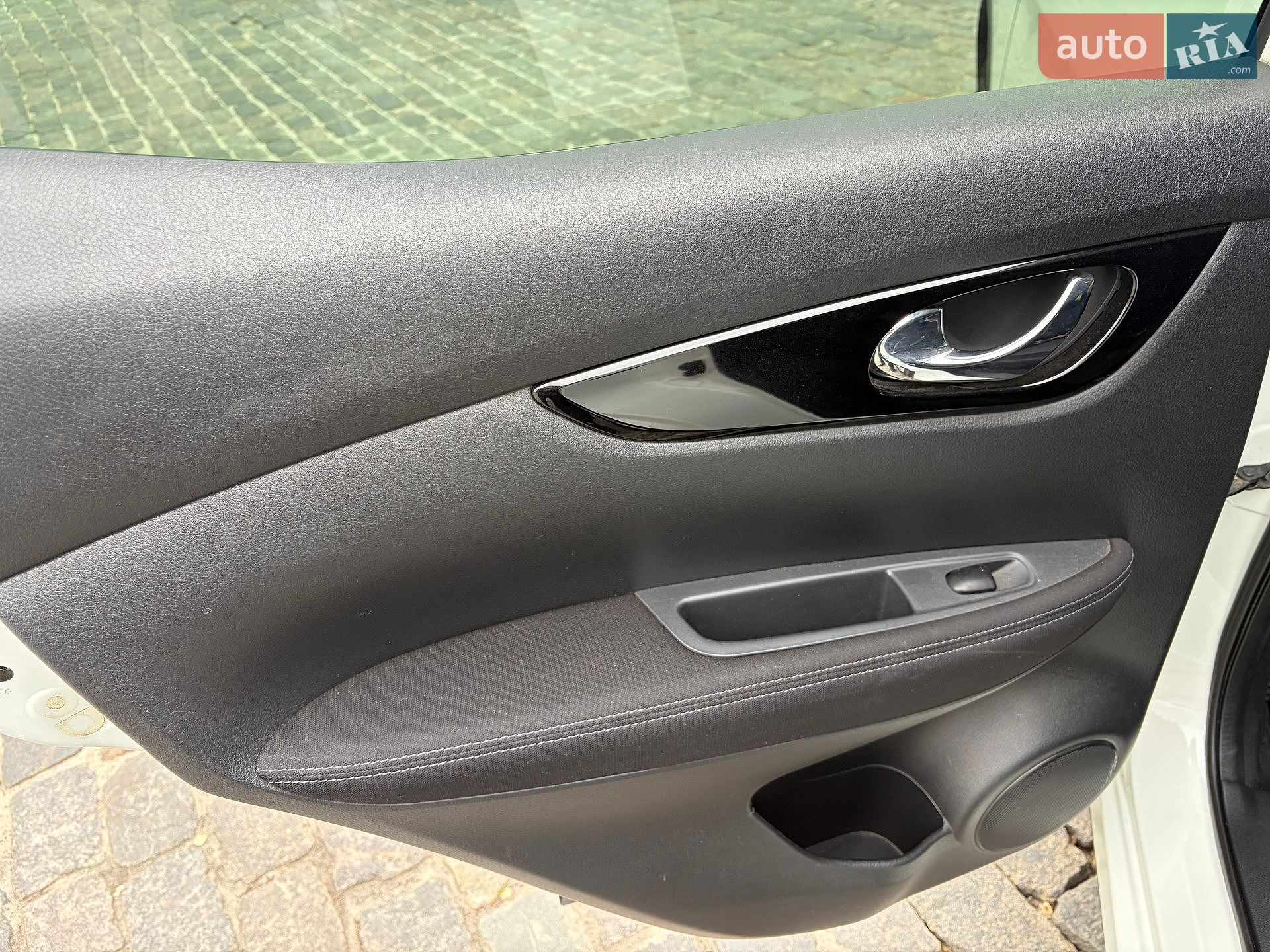 Nissan Qashqai 2016 VIN SJNFBNJ11U1897970 фото оголошення 16 з 22