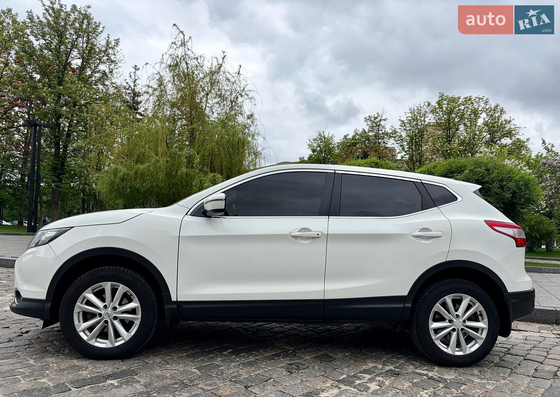 Nissan Qashqai 2016 VIN SJNFBNJ11U1897970 фото оголошення 2 з 22