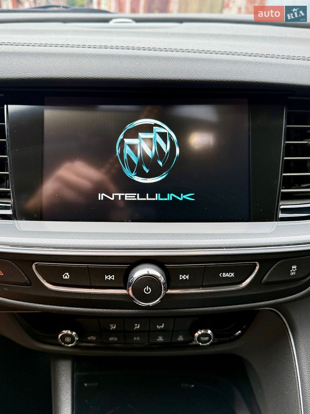 Buick Regal TourX 2018 VIN W04GU8SX6J1117499 фото оголошення 23 з 44
