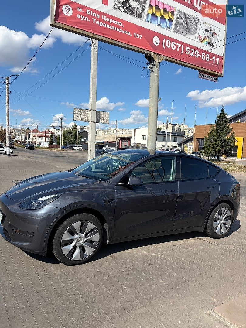 Tesla Model Y 2023 VIN LRWYGDFD4PC163417 фото оголошення 18 з 20