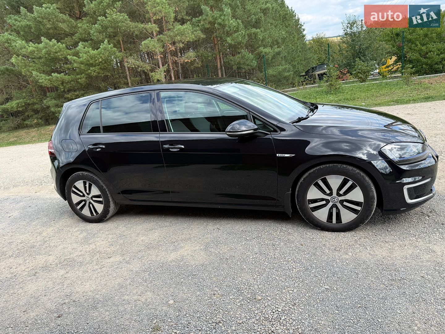 Volkswagen e-Golf 2016 VIN WVWZZZAUZGW909021 фото оголошення 4 з 27
