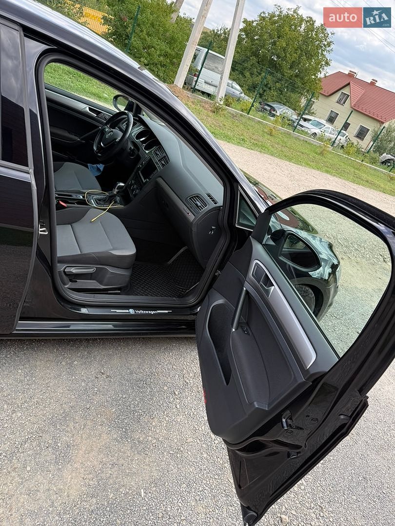 Volkswagen e-Golf 2016 VIN WVWZZZAUZGW909021 фото оголошення 15 з 27