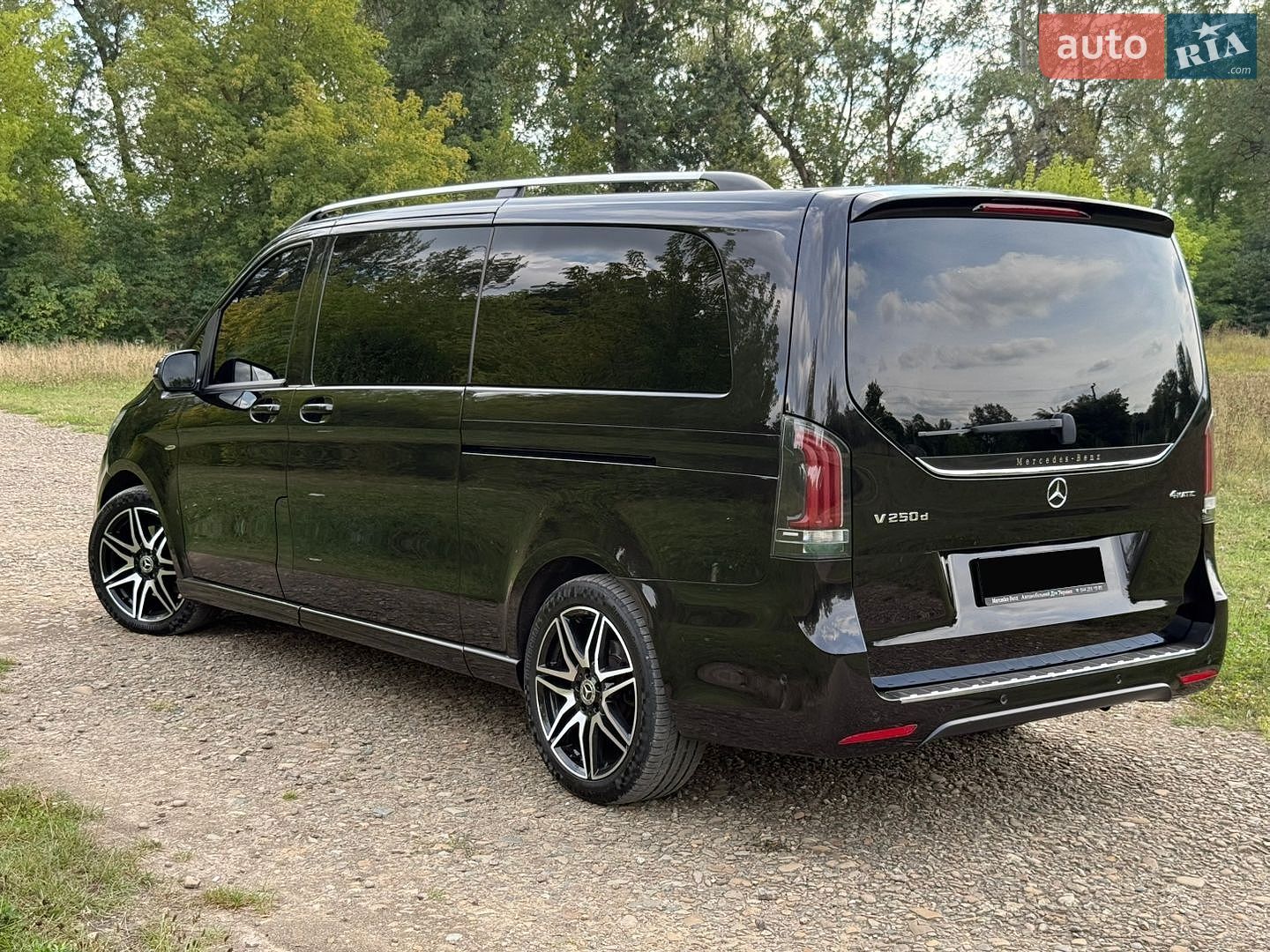 Mercedes-Benz V-Class 2017 VIN WDF44781513266295 фото оголошення 24 з 46